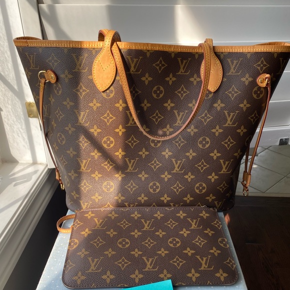 SOLD Louis Vuitton Neverfull MM with Pouch - Picture 1 of 14